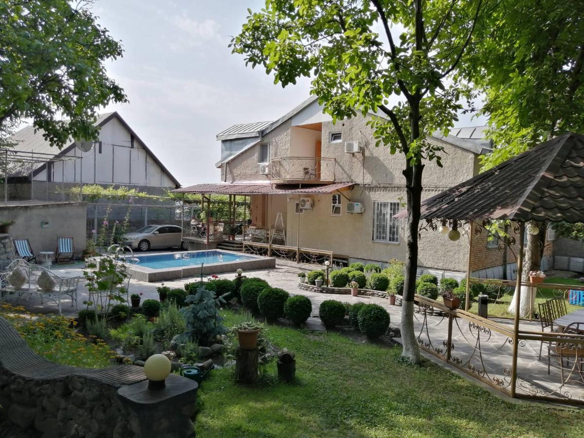 Family Hotel Lago & Wine Cellar Lagodekhi Exterior foto