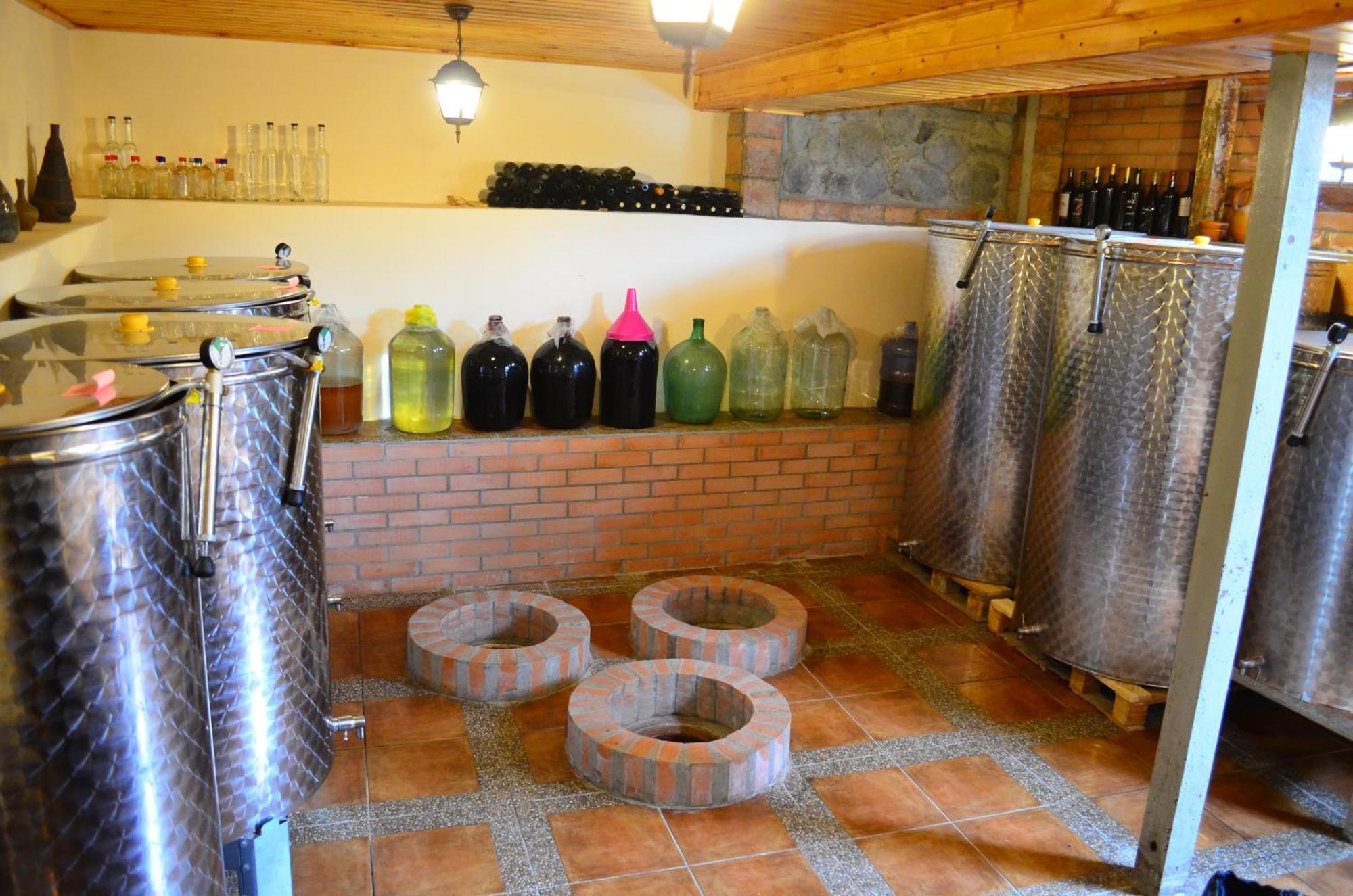 Family Hotel Lago & Wine Cellar Lagodekhi Exterior foto